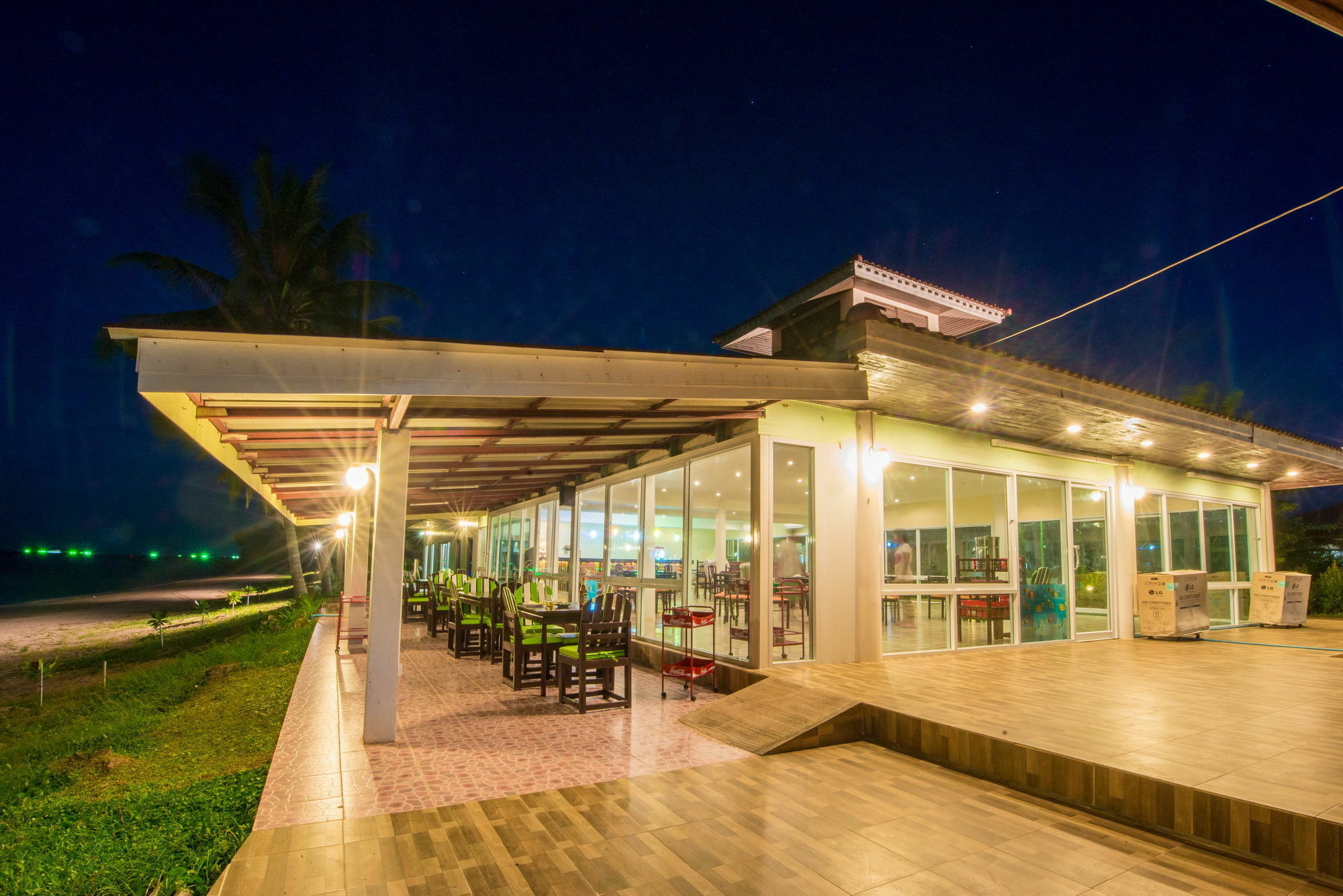 Star Light Beach Resort And Restaurant Chumphon Eksteriør bilde
