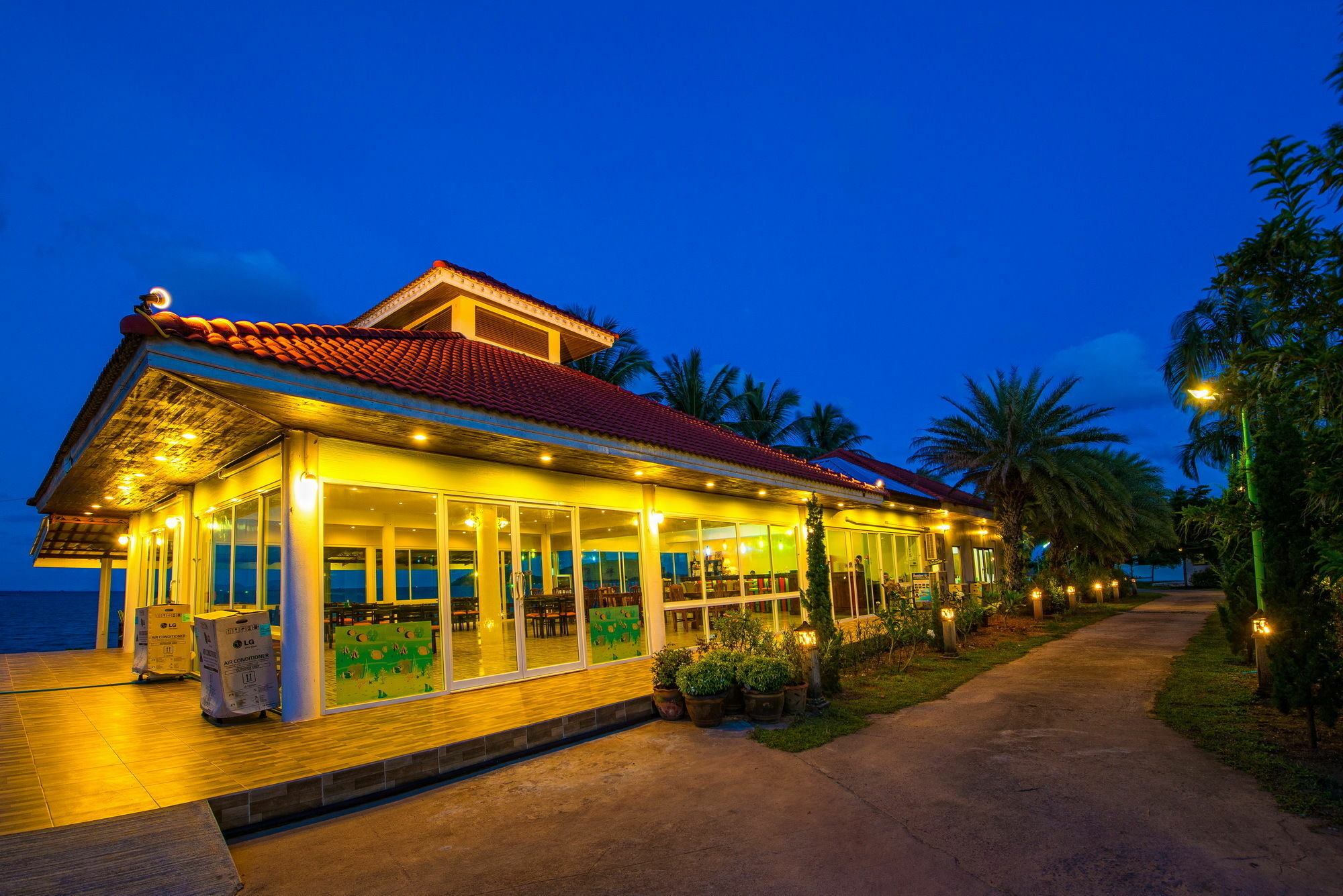 Star Light Beach Resort And Restaurant Chumphon Eksteriør bilde